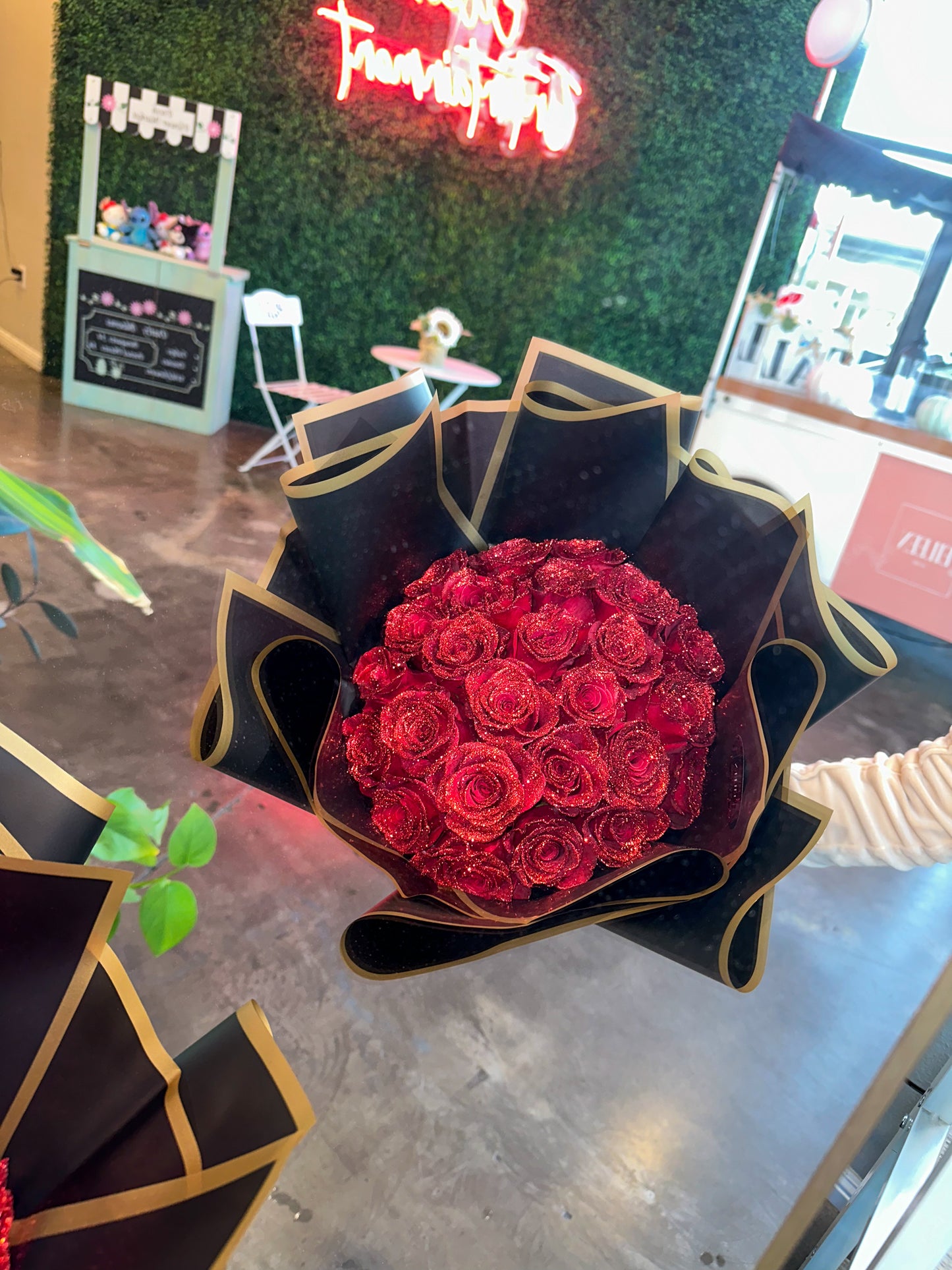 25 Glitter Roses